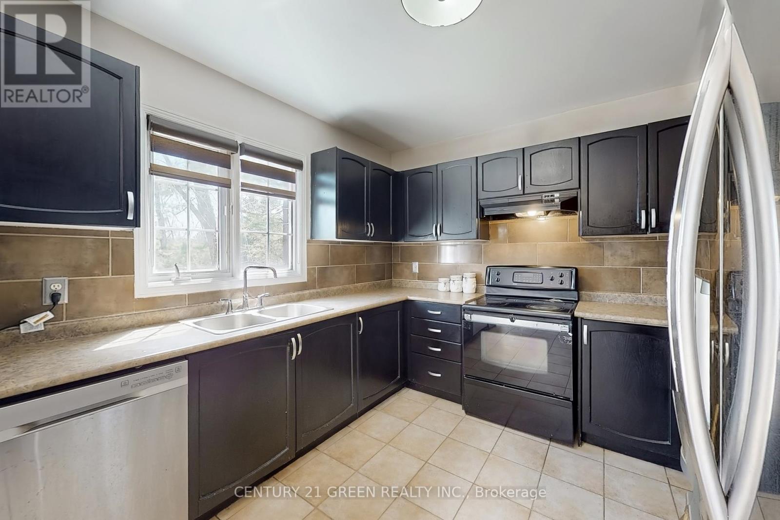 26 Dolphin Song Crescent, Brampton, Ontario  L6R 2A4 - Photo 22 - W12265353