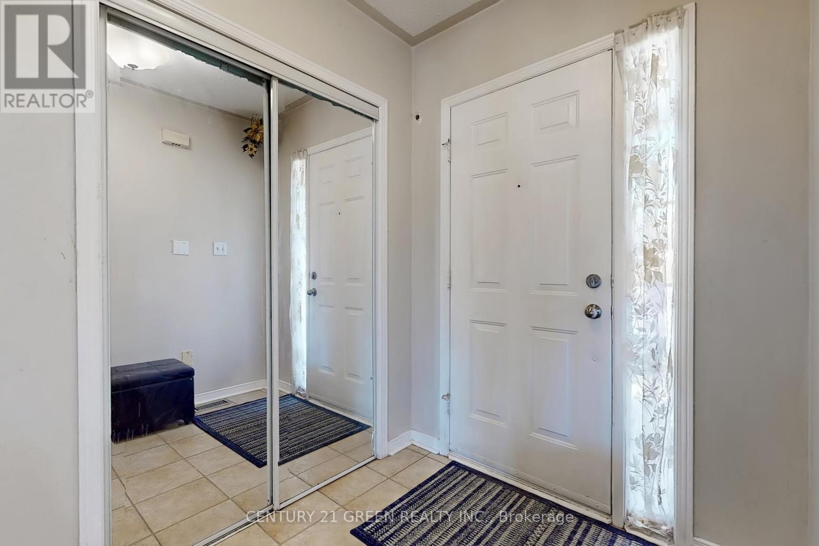 26 Dolphin Song Crescent, Brampton, Ontario  L6R 2A4 - Photo 11 - W12265353