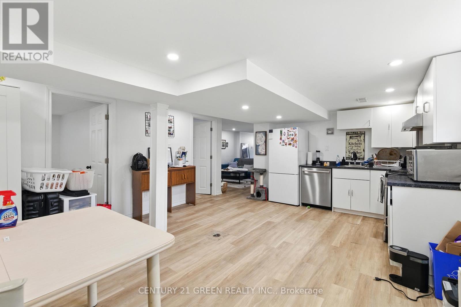 42 Bloomfield Avenue, St. Catharines, Ontario  L2P 1X3 - Photo 19 - X12265342