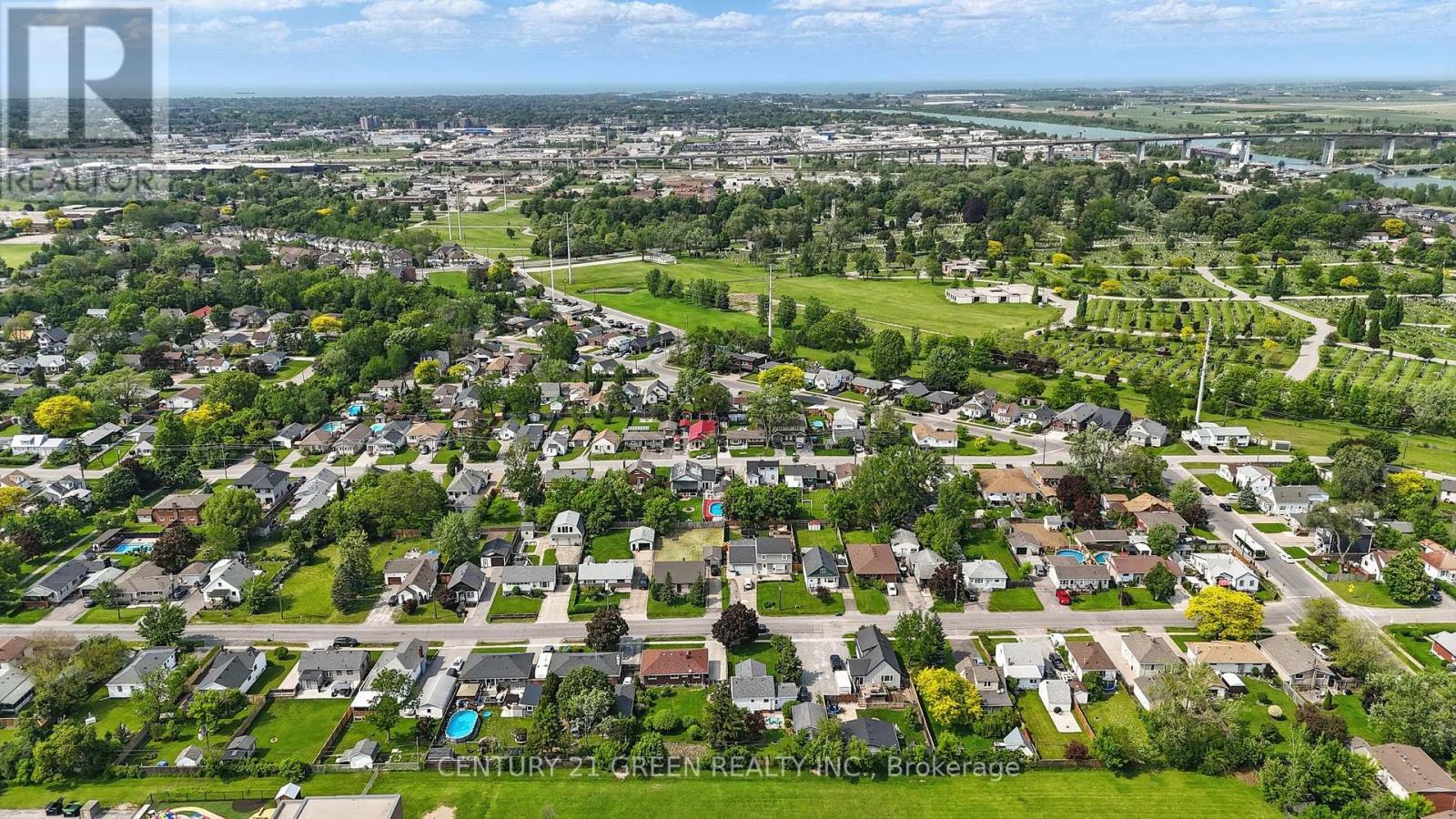42 Bloomfield Avenue, St. Catharines, Ontario  L2P 1X3 - Photo 33 - X12265342