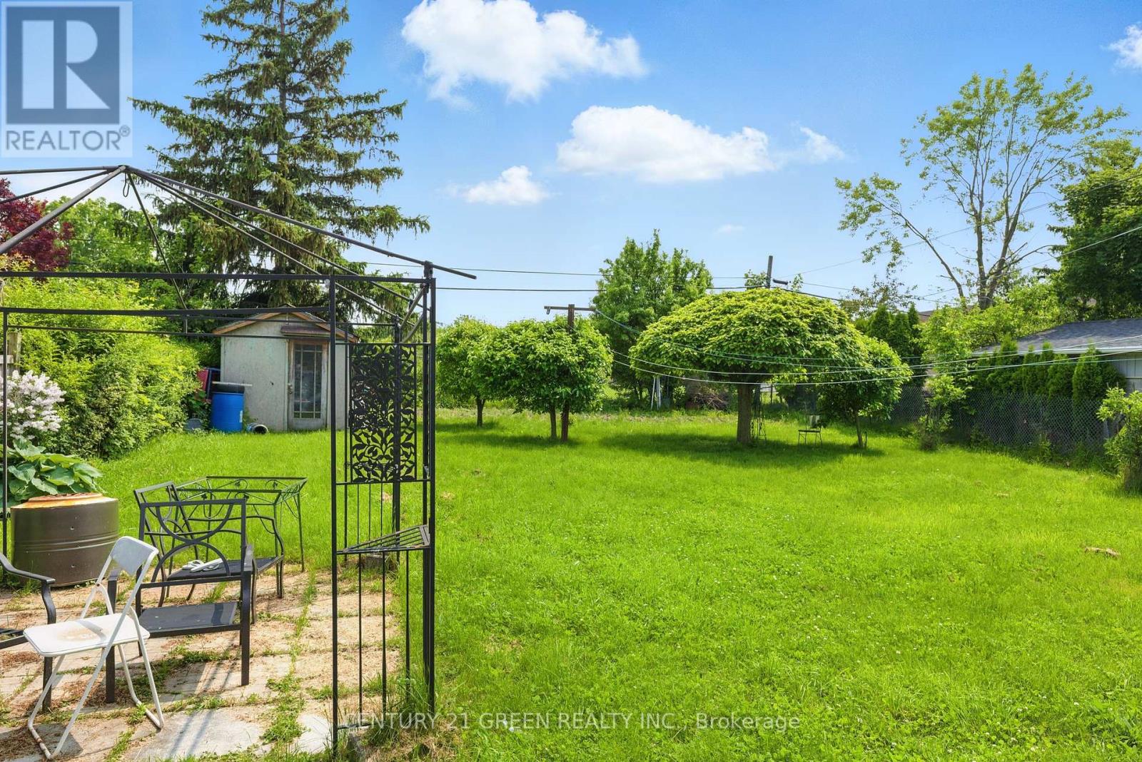 42 Bloomfield Avenue, St. Catharines, Ontario  L2P 1X3 - Photo 27 - X12265342