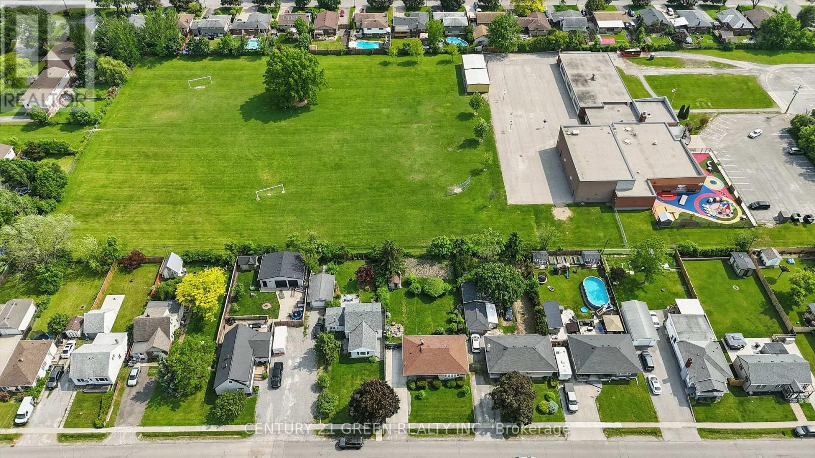 42 Bloomfield Avenue, St. Catharines, Ontario  L2P 1X3 - Photo 30 - X12265342