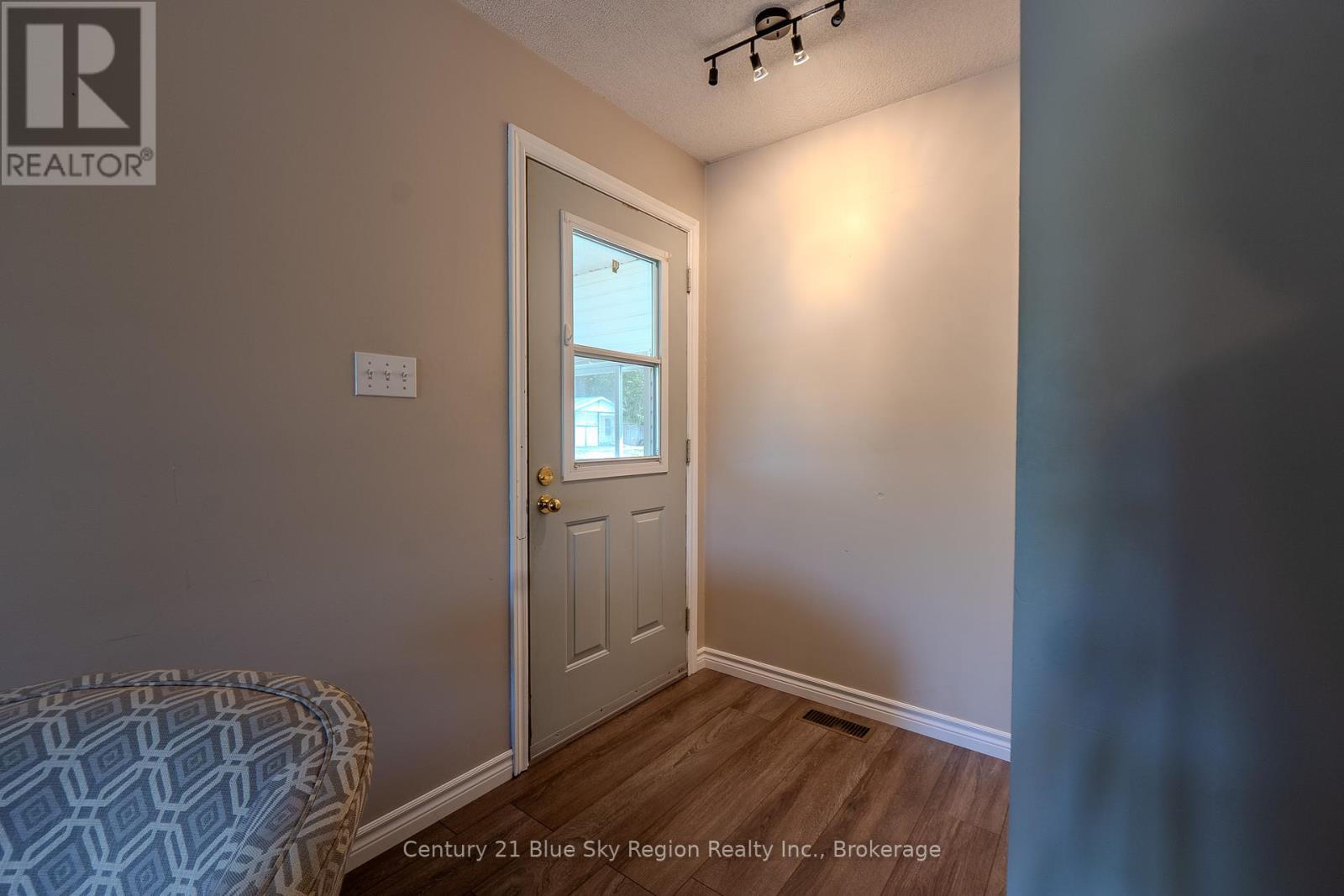 391 Mattawan Street, Mattawa, Ontario  P0H 1V0 - Photo 3 - X12266756