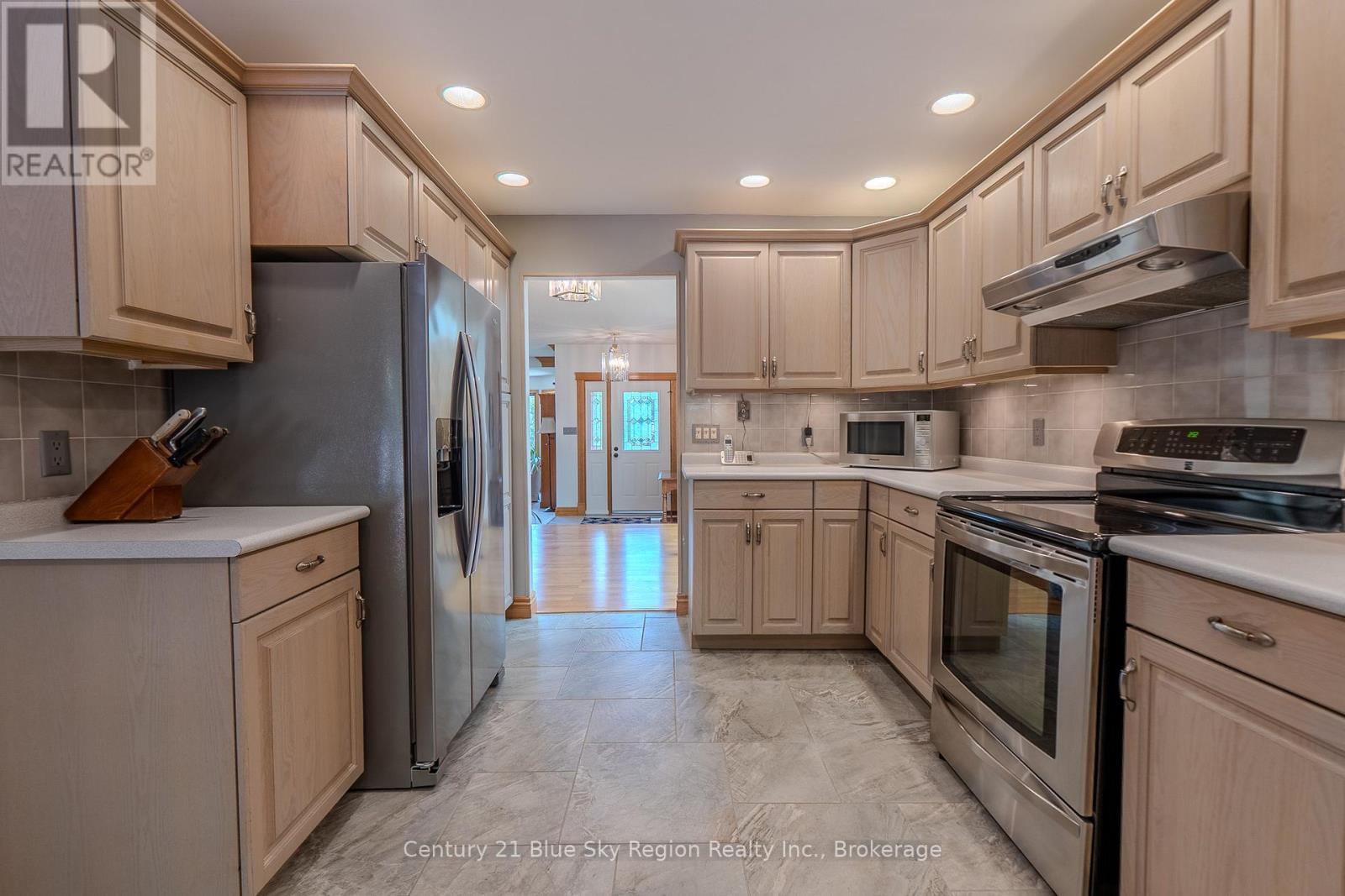 107 Nottingham Drive, North Bay, Ontario  P1C 1K4 - Photo 12 - X12266757
