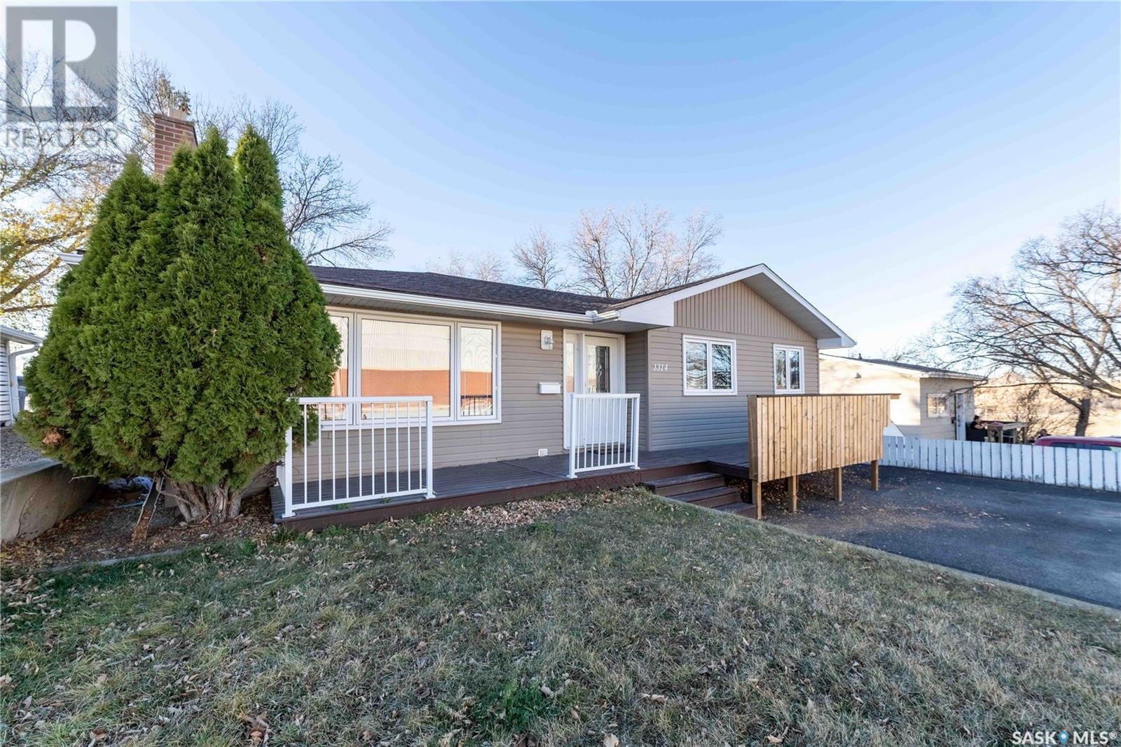 Property at 1314 Henleaze AVENUE image 3