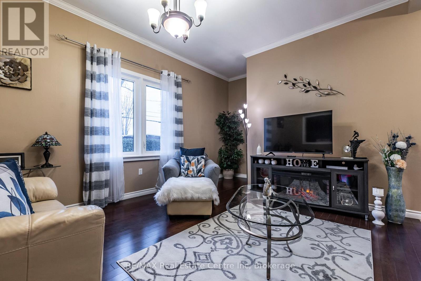 Property at 1545 BROCK ROAD image 4