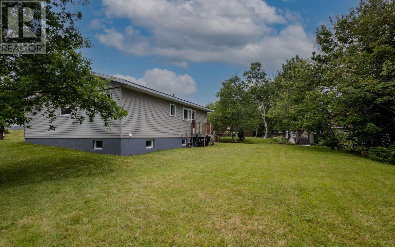 12 Cedar Court, Sydney, Nova Scotia  B1P 6S1 - Photo 4 - 202516776