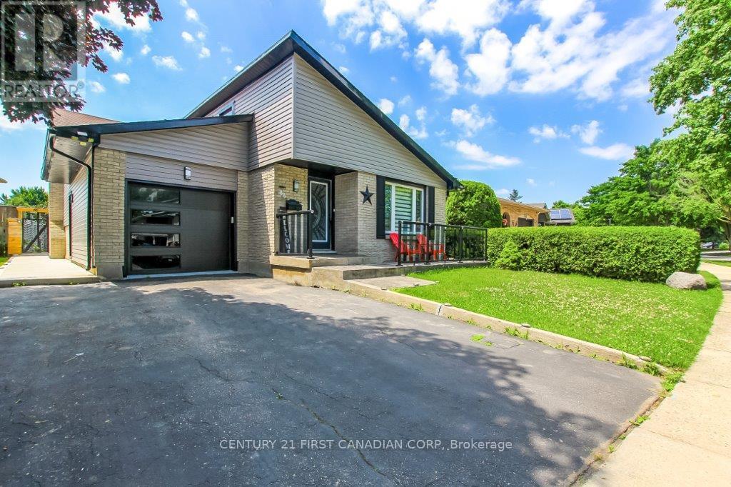 86 Tumbleweed Crescent, London South (South X), Ontario  N6E 2N8 - Photo 1 - X12266803