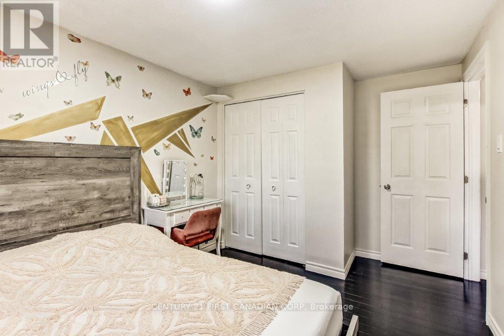 86 Tumbleweed Crescent, London South (South X), Ontario  N6E 2N8 - Photo 15 - X12266803