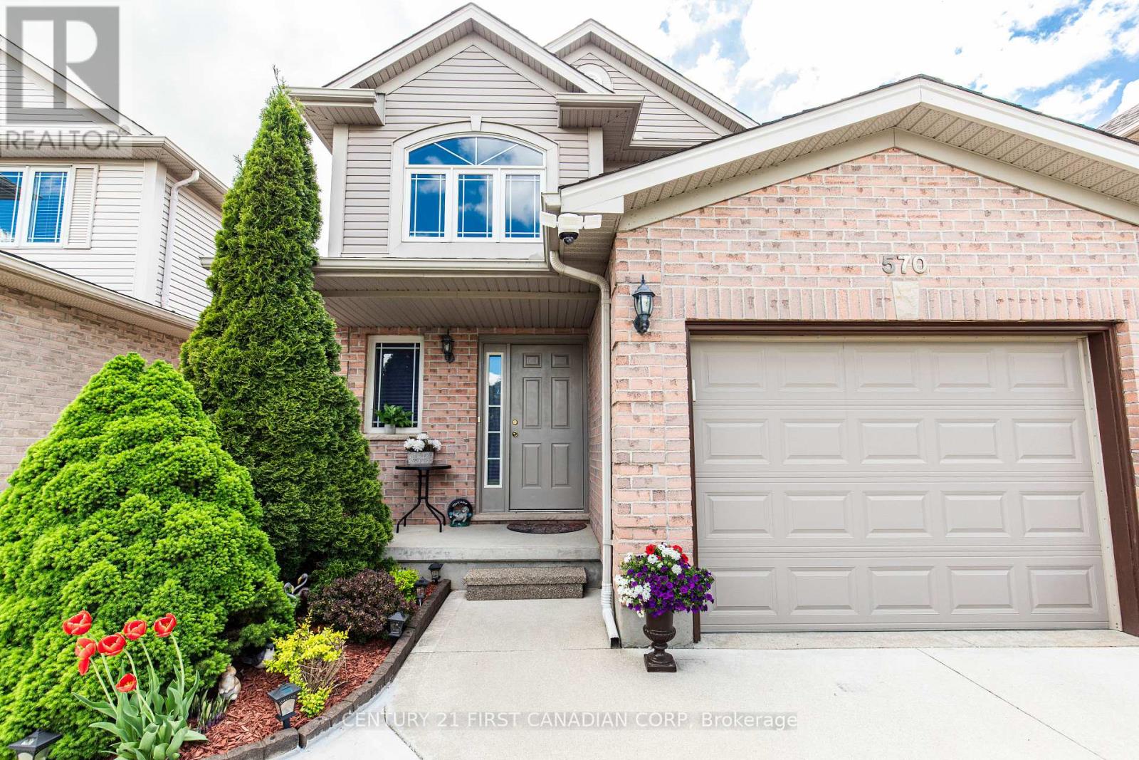 Property at 570 CUTHBERT CIRCLE image 3