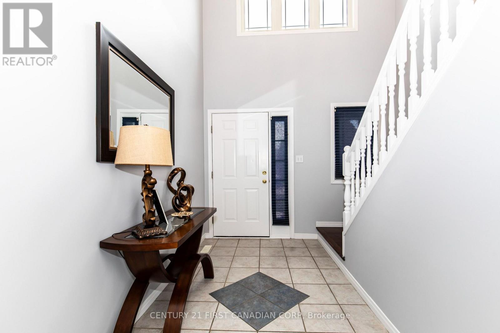 Property at 570 CUTHBERT CIRCLE image 4