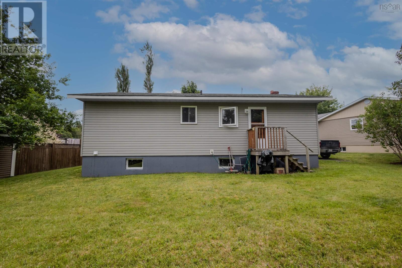 12 Cedar Court, Sydney, Nova Scotia  B1P 6S1 - Photo 5 - 202516776