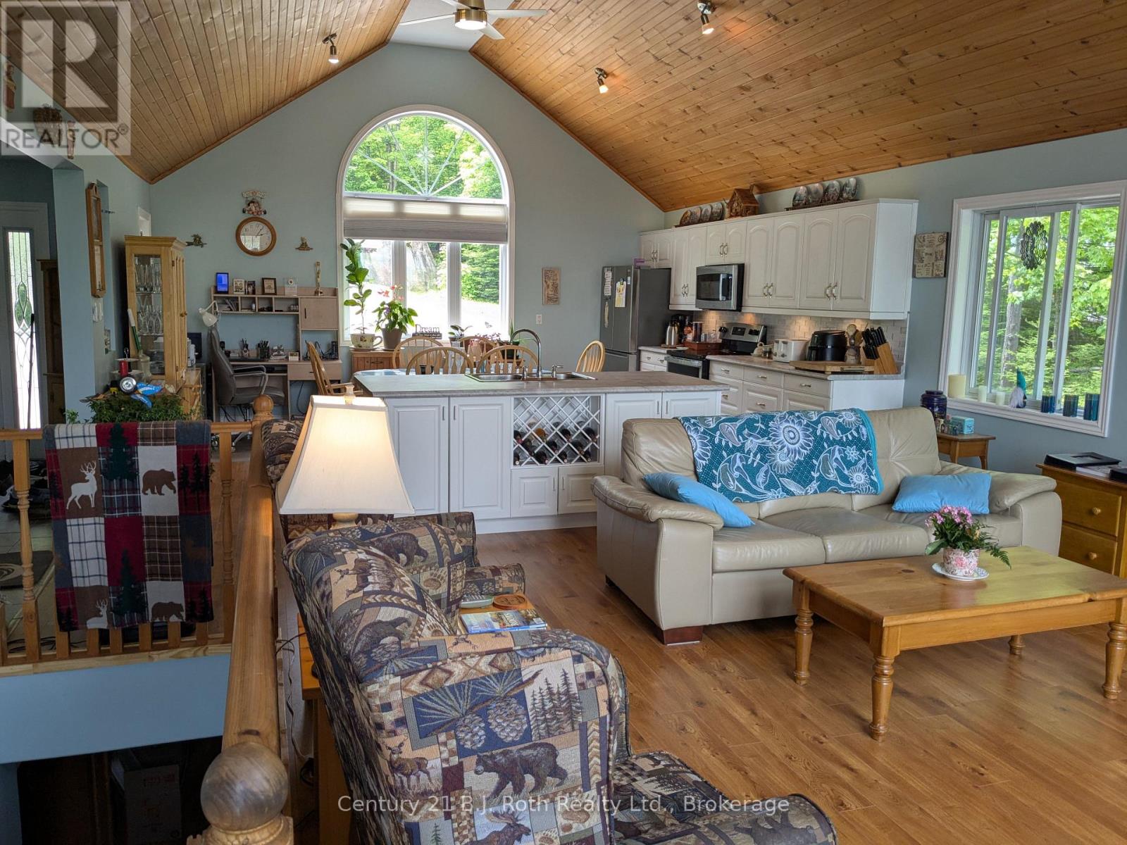 77 Holden Road, Magnetawan, Ontario  P0A 1P0 - Photo 17 - X12266253