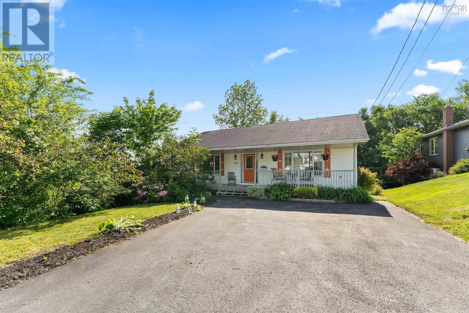 Property at 46 Windfield Crescent image 2