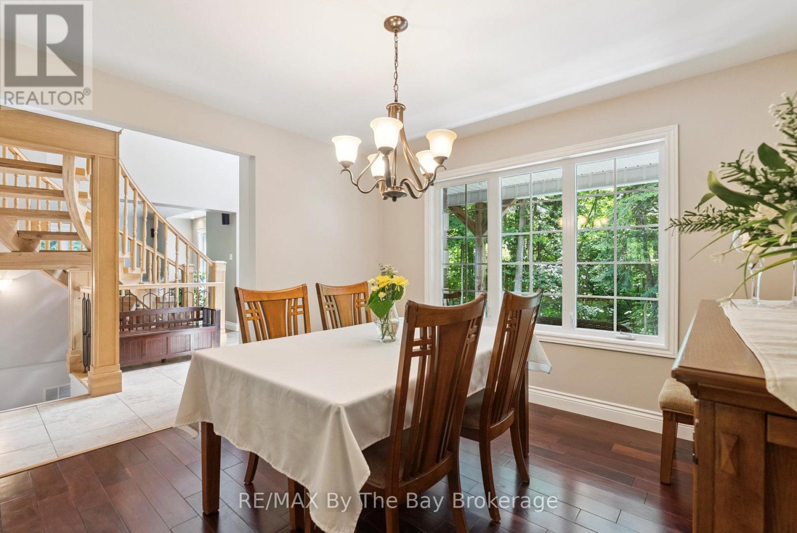 19 Gillespie Trail Se, Essa, Ontario  L3W 0V1 - Photo 15 - N12266899