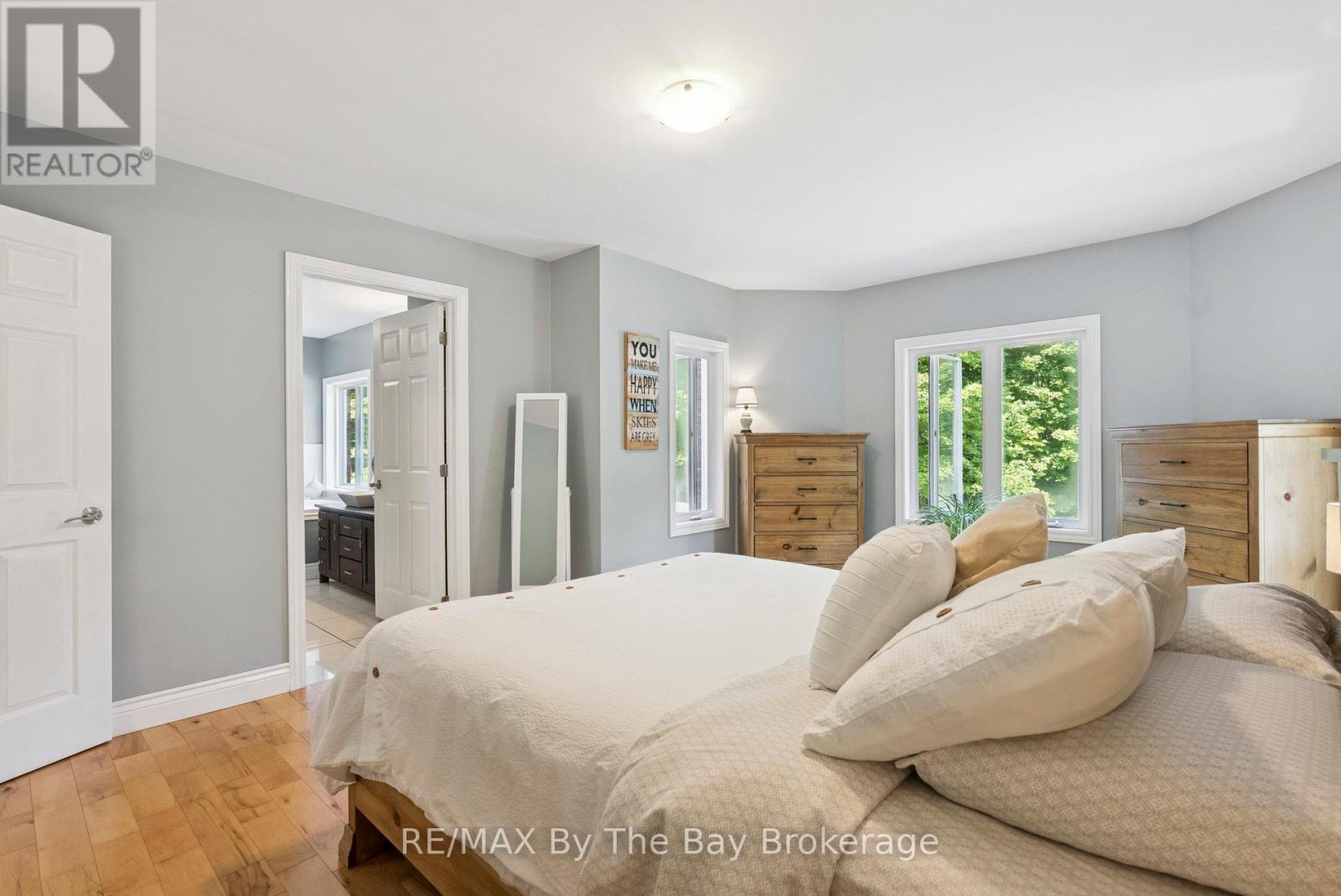 19 Gillespie Trail Se, Essa, Ontario  L3W 0V1 - Photo 21 - N12266899