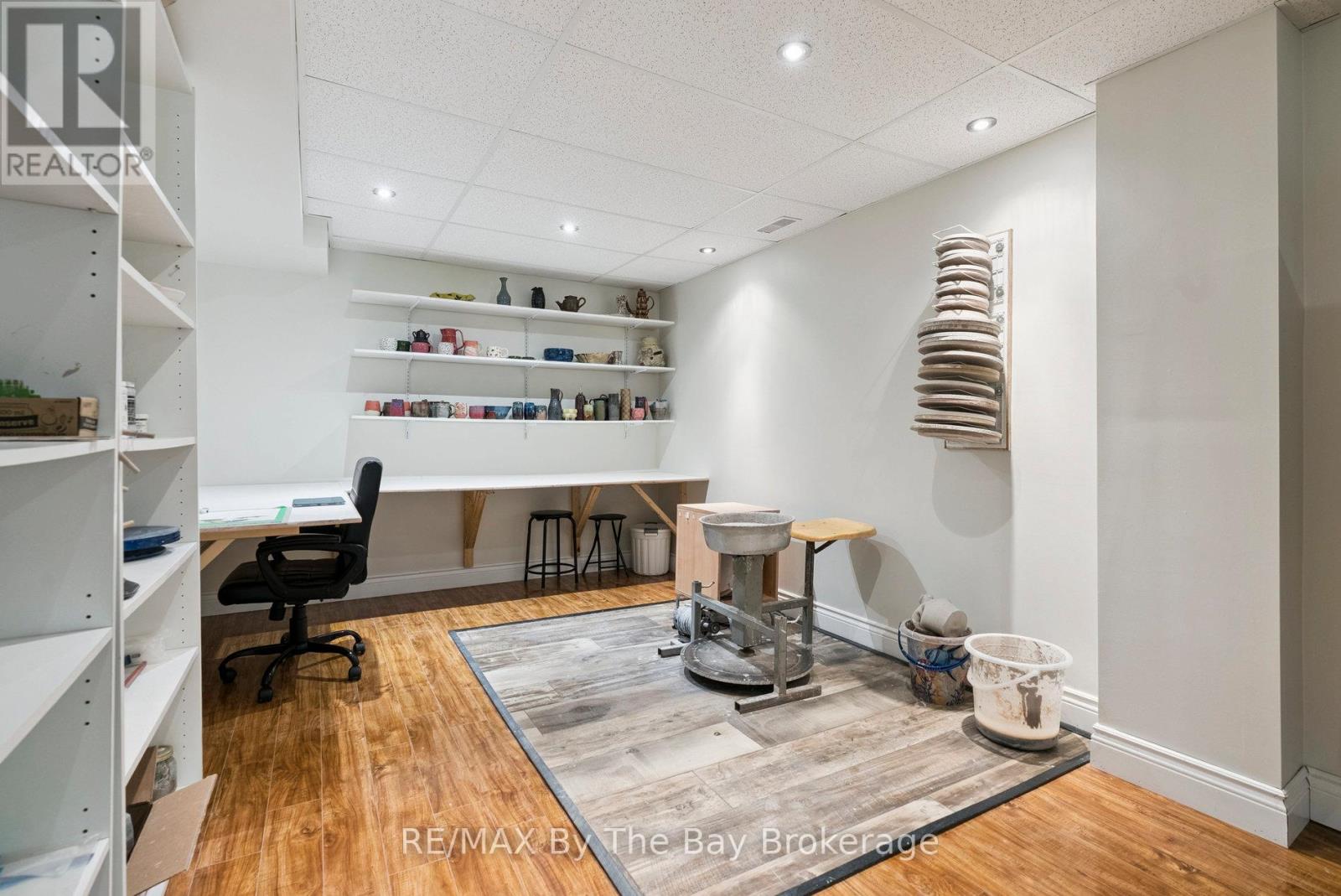 19 Gillespie Trail Se, Essa, Ontario  L3W 0V1 - Photo 32 - N12266899