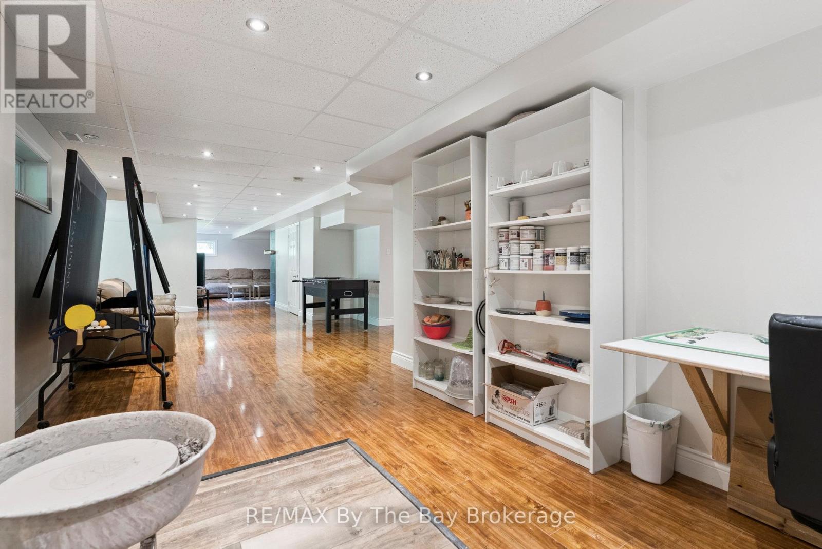 19 Gillespie Trail Se, Essa, Ontario  L3W 0V1 - Photo 34 - N12266899