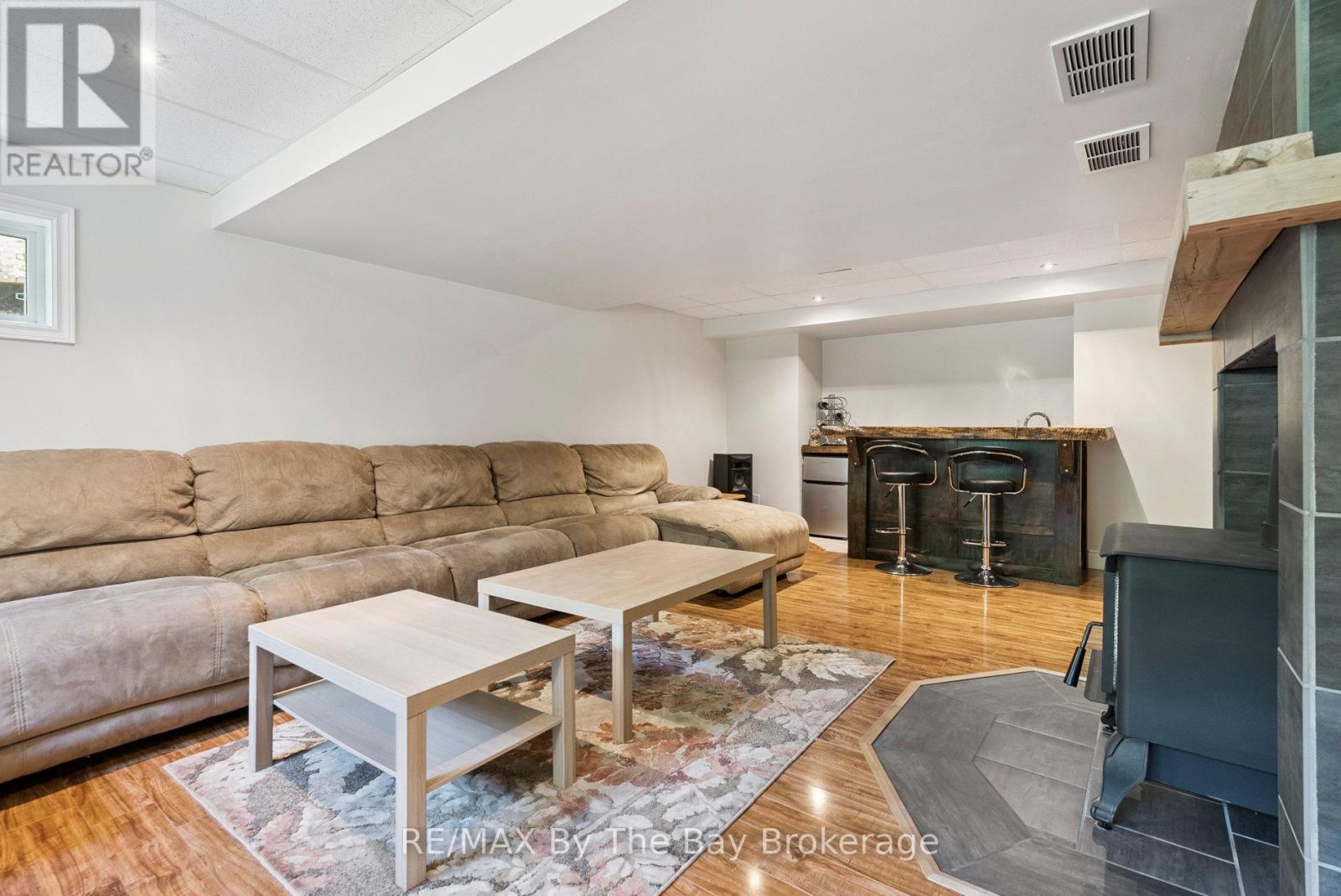 19 Gillespie Trail Se, Essa, Ontario  L3W 0V1 - Photo 37 - N12266899
