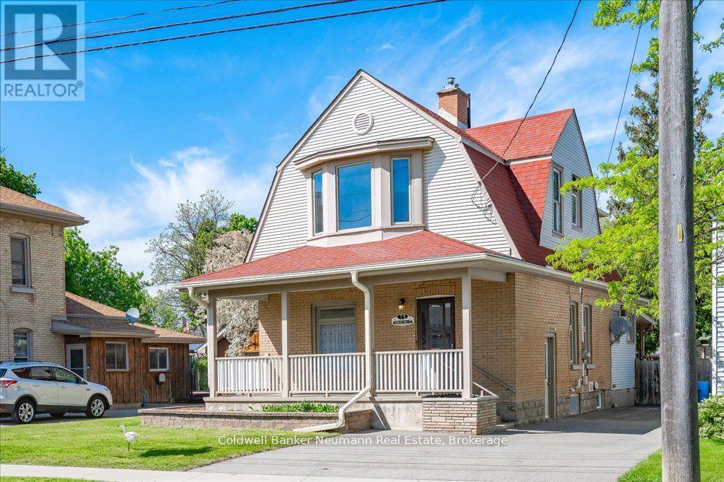 73 Terrace Hill Street, Brantford, Ontario  N3R 1G2 - Photo 3 - X12266802