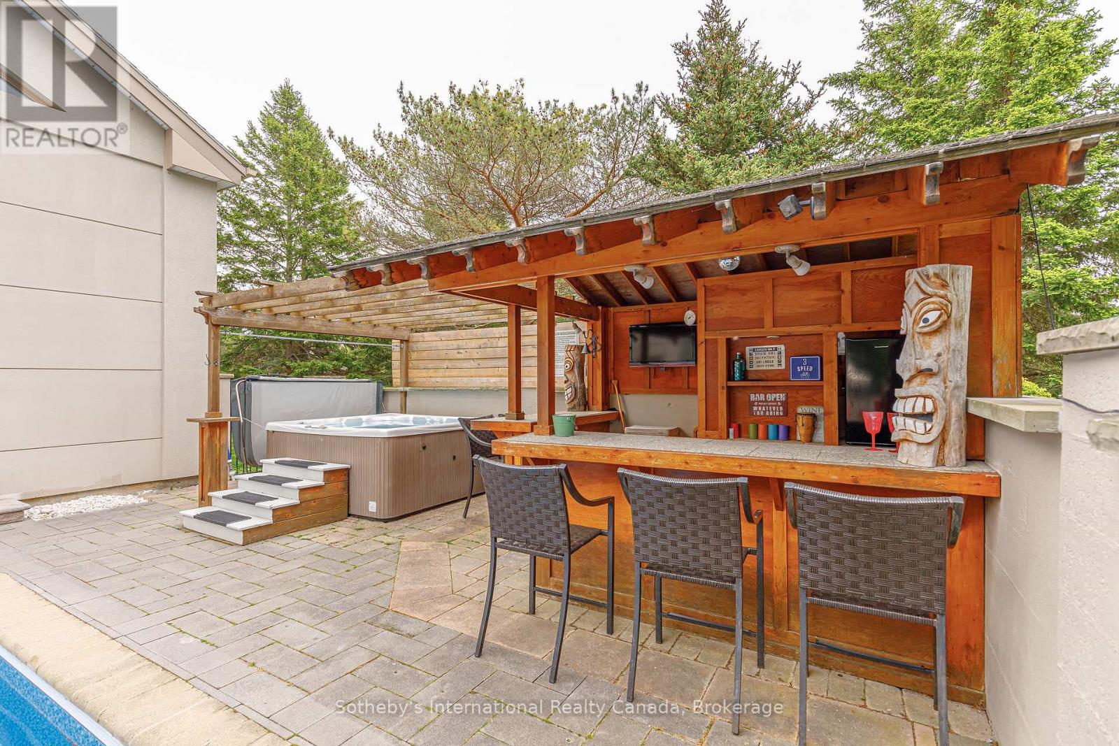 160 Grand Cypress Lane, Blue Mountains, Ontario  L9Y 0K8 - Photo 39 - X12266813