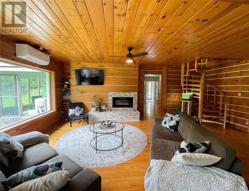 1 Wright Street S, Gore Bay, Ontario  P0P 1H0 - Photo 24 - 2123114