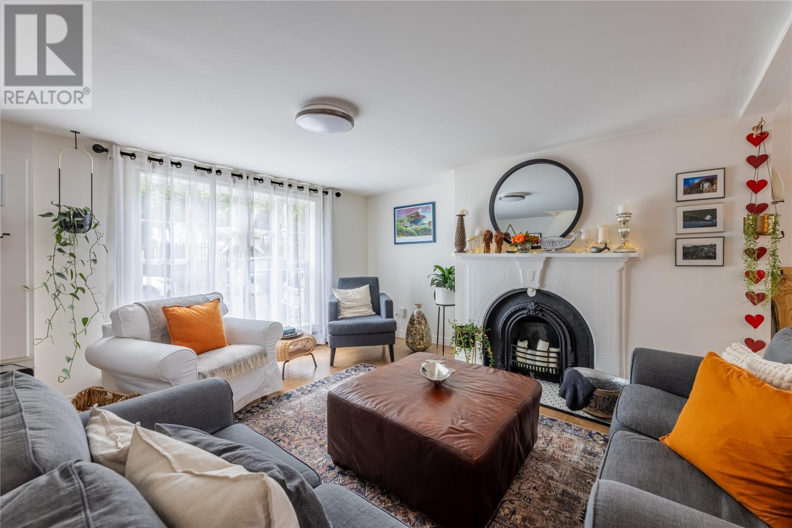 Property at 48 Colonial Street image 4