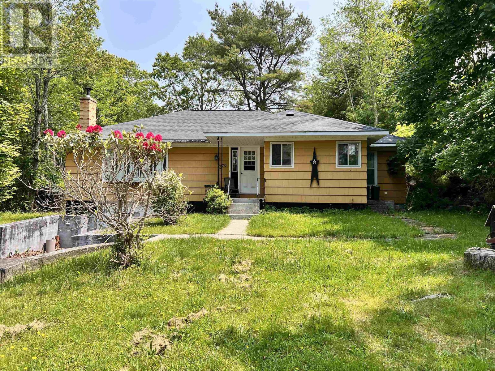 170 Digby Street, Shelburne, Nova Scotia  B0T 1W0 - Photo 2 - 202514114