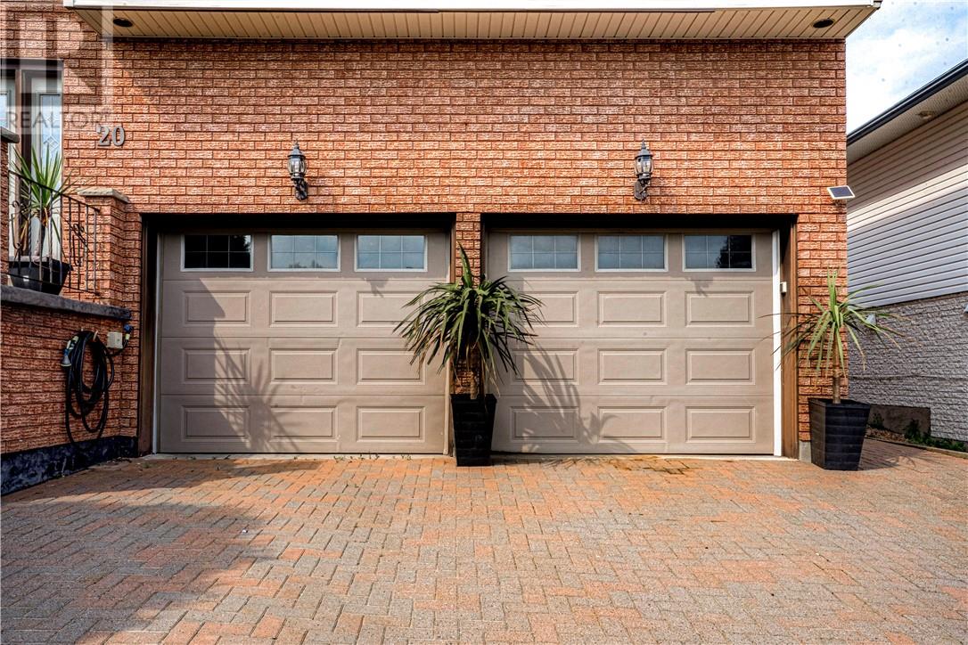 Property at 20 Forestdale image 5