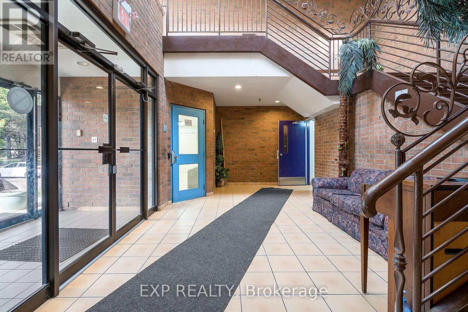 2275 Markham Road, Toronto (Malvern), Ontario  M1B 2W3 - Photo 12 - E12266821