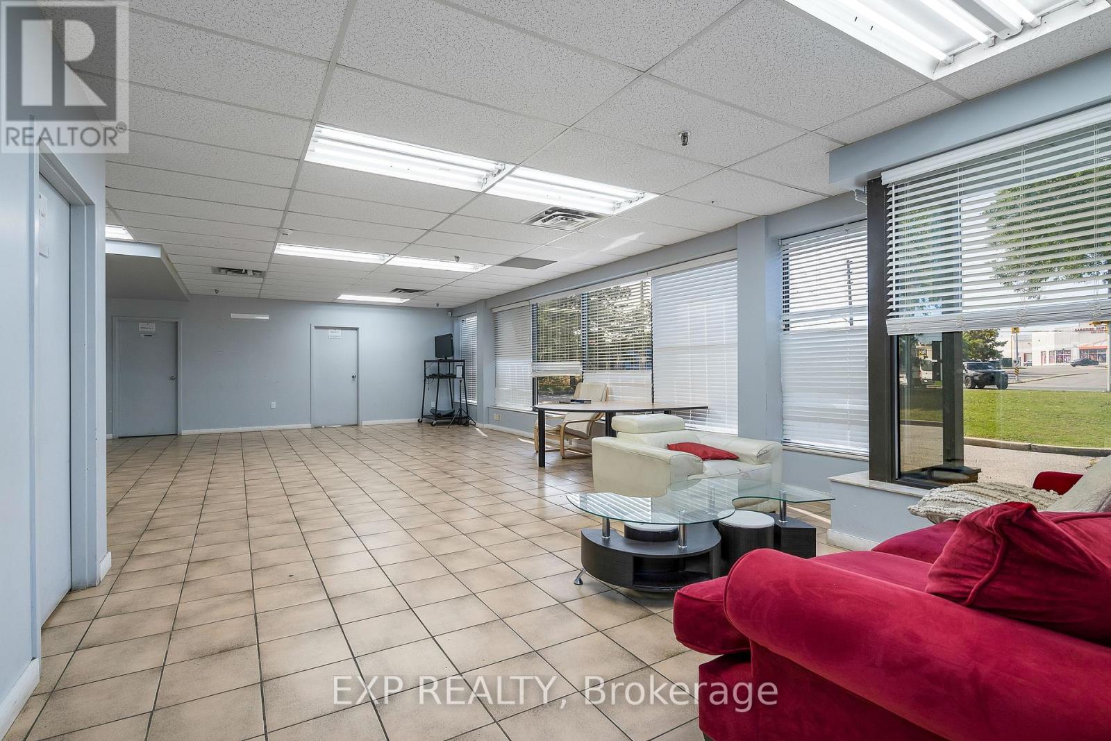 2275 Markham Road, Toronto (Malvern), Ontario  M1B 2W3 - Photo 42 - E12266821