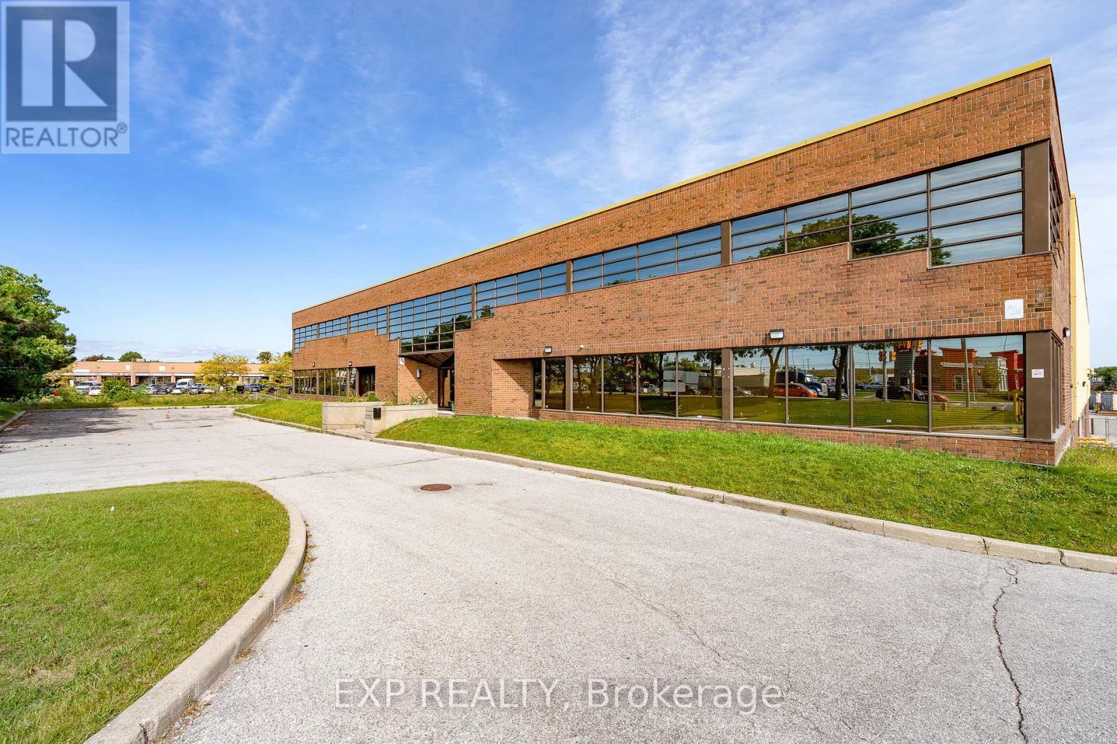 2275 Markham Road, Toronto (Malvern), Ontario  M1B 2W3 - Photo 8 - E12266821