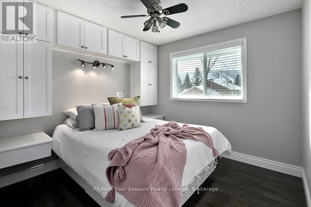 104 Laurie's Court, Blue Mountains, Ontario  L9Y 0L4 - Photo 15 - X12249536