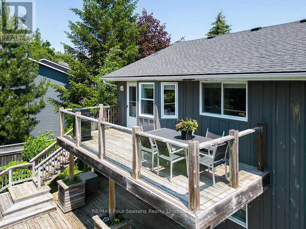 104 Laurie's Court, Blue Mountains, Ontario  L9Y 0L4 - Photo 39 - X12249536