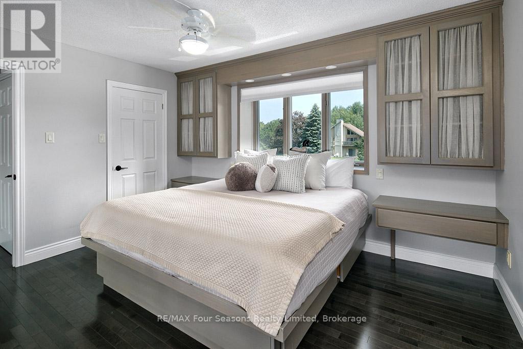 104 Laurie's Court, Blue Mountains, Ontario  L9Y 0L4 - Photo 14 - X12249536