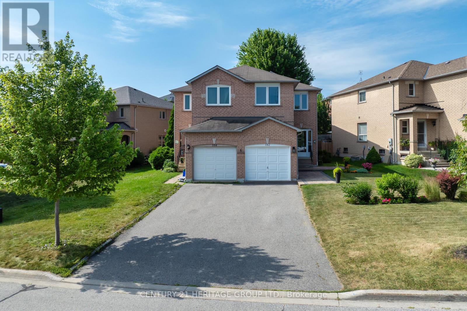 Property at 582 WALPOLE CRESCENT image 2