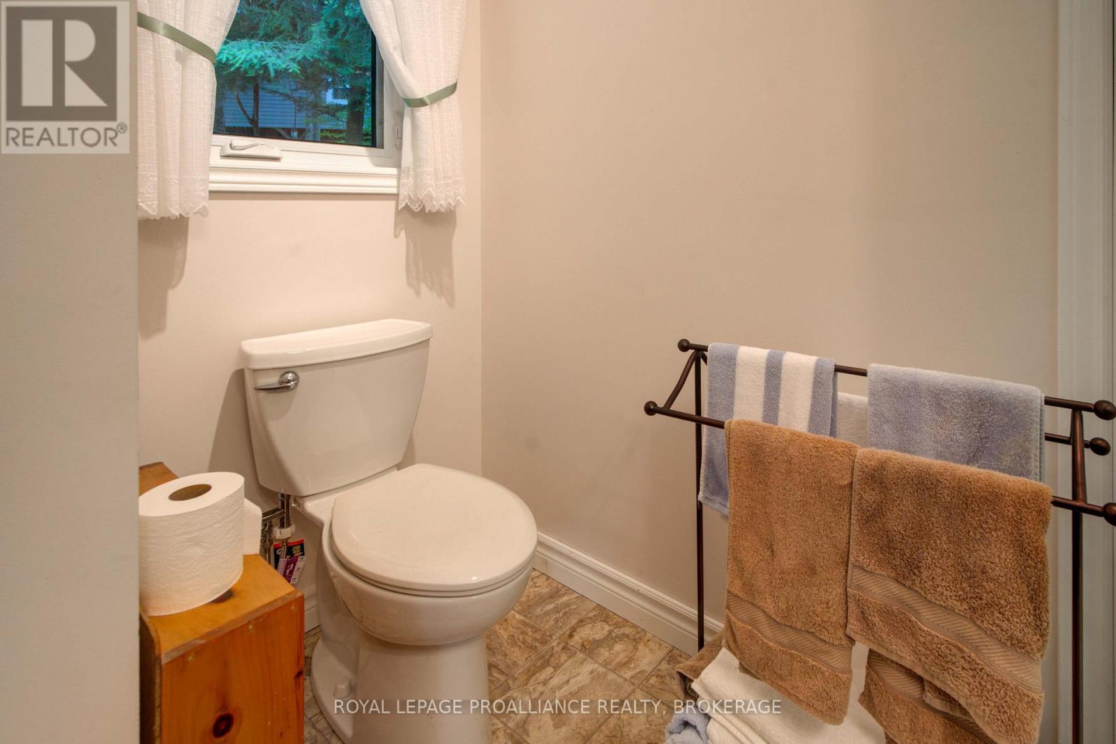 7 Scarlett Lane, Rideau Lakes, Ontario  K0G 1X0 - Photo 20 - X12267015