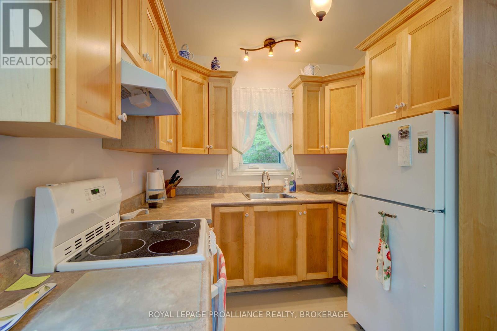 7 Scarlett Lane, Rideau Lakes, Ontario  K0G 1X0 - Photo 29 - X12267015