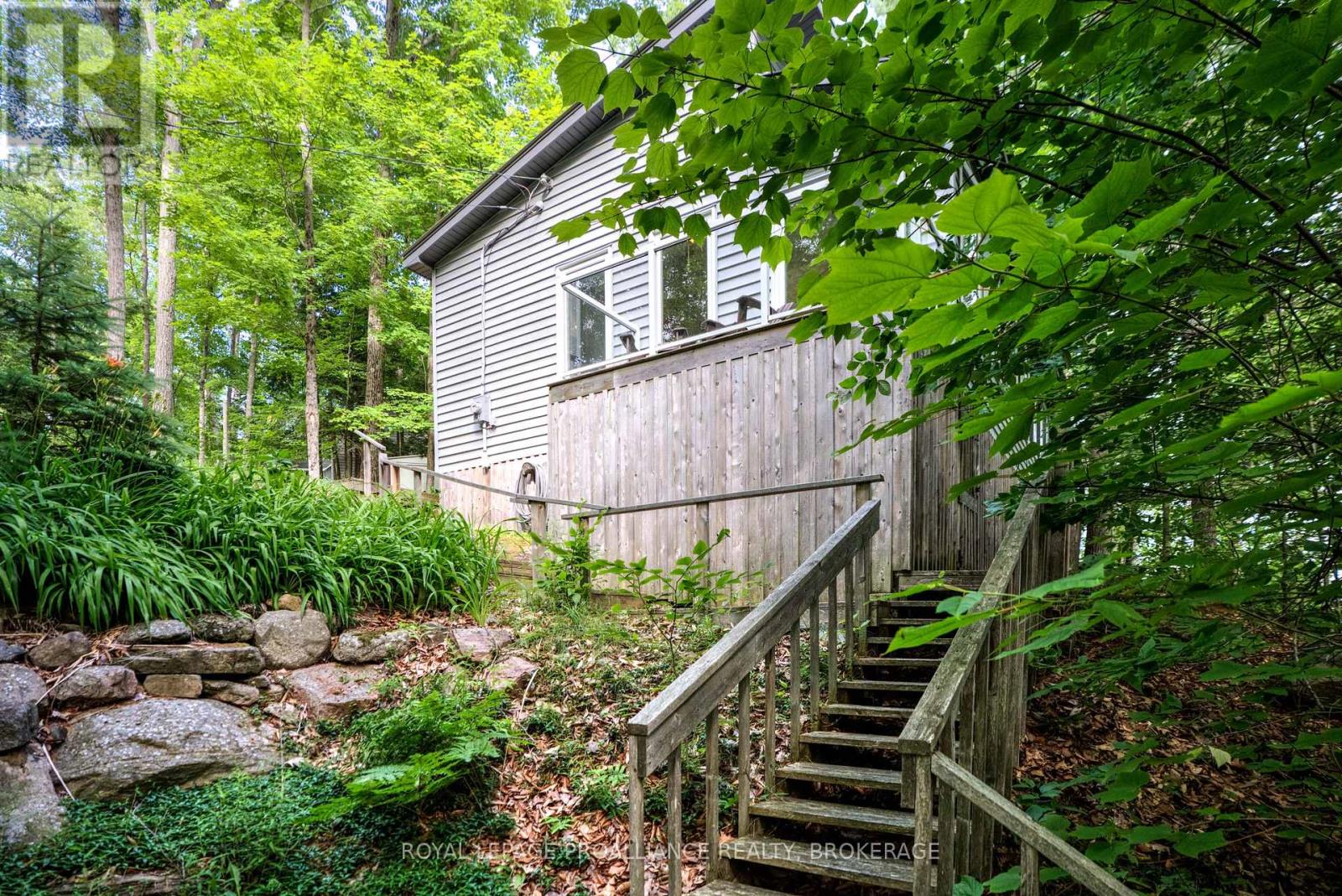 7 Scarlett Lane, Rideau Lakes, Ontario  K0G 1X0 - Photo 3 - X12267015