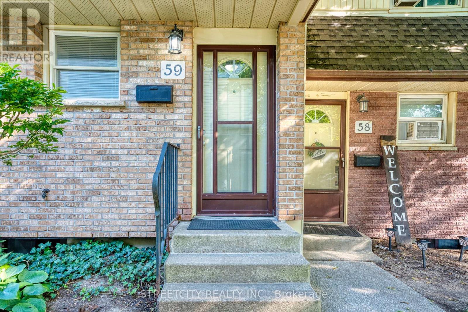 Property at 59 - 1919 TRAFALGAR STREET image 3