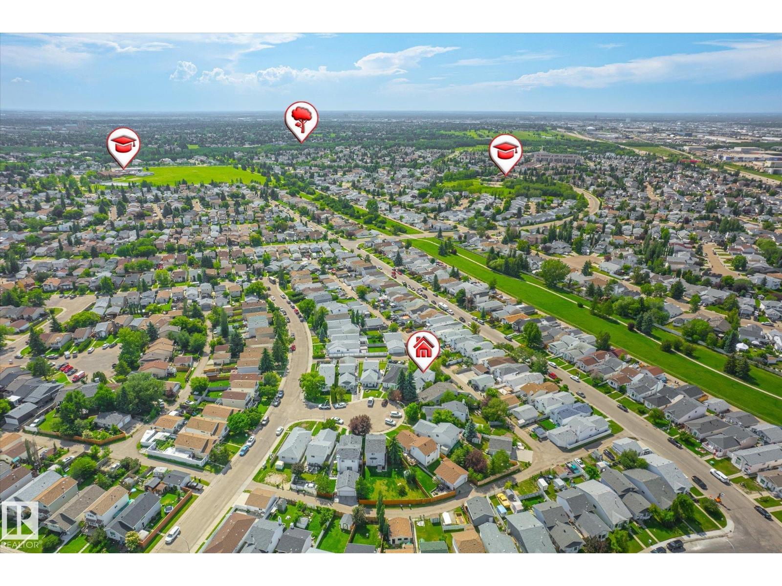 Property at 4420 36A ST NW image 3