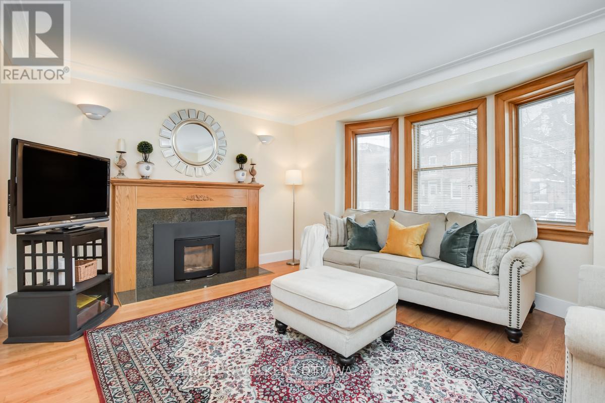 139 Goulburn Avenue, Ottawa, Ontario  K1N 8E3 - Photo 5 - X12266954