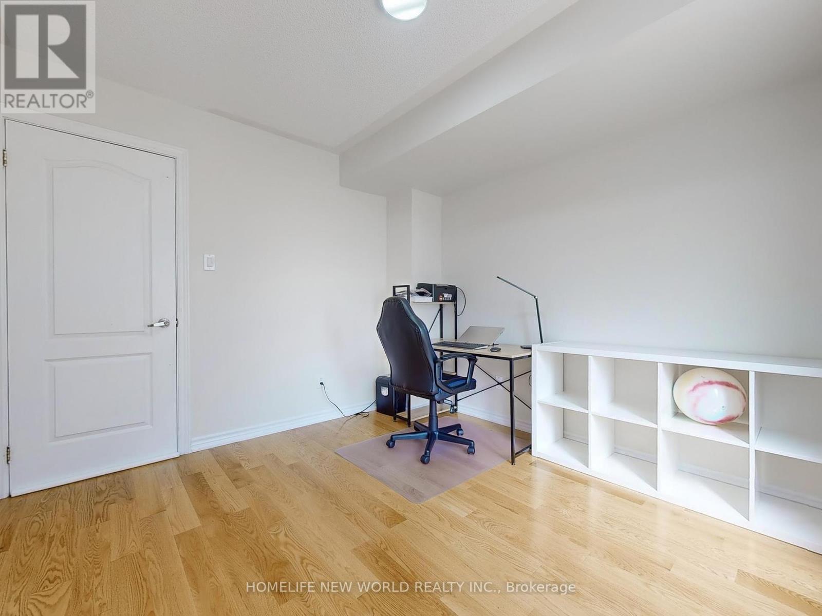 93 New Pines Trail, Brampton (Heart Lake), Ontario  L6Z 0H8 - Photo 10 - W12266907