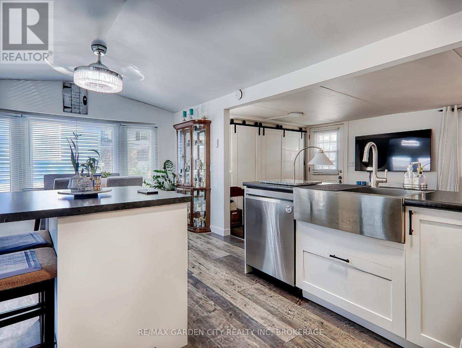 426 - 23 Four Mile Creek Road, Niagara-On-The-Lake, Ontario  L0S 1J1 - Photo 13 - X12266989