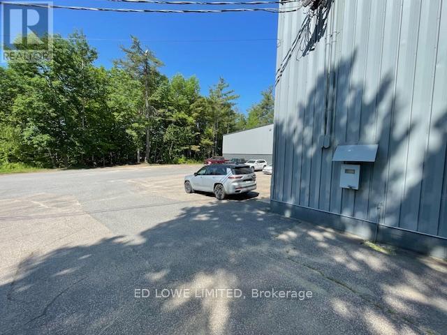 Property at 520 ECCLESTONE DRIVE image 2