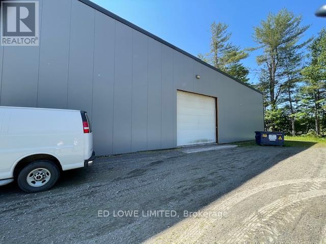 520 Ecclestone Drive, Bracebridge (Muskoka (N)), Ontario  P1L 1R2 - Photo 7 - X12266833