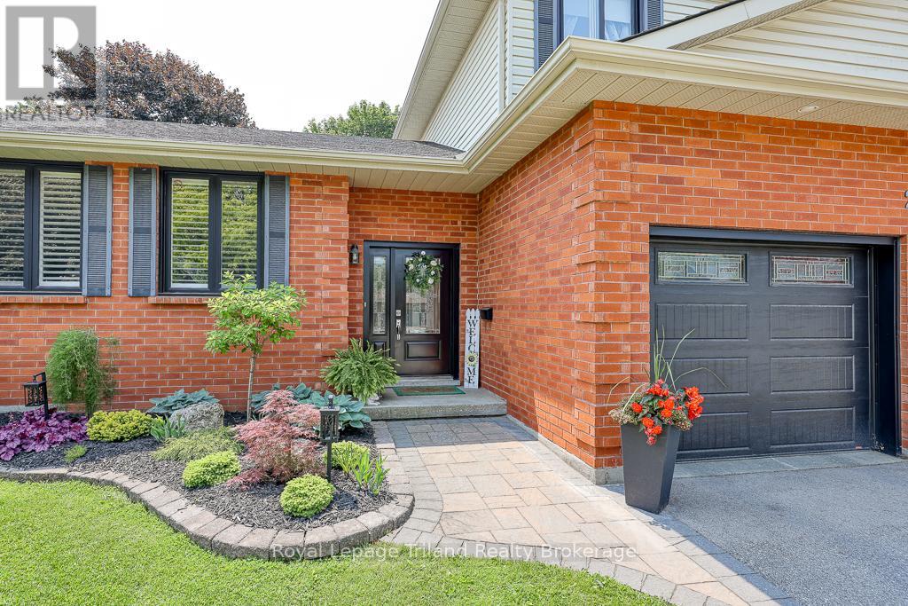 262 Alder Road, Ingersoll, Ontario  N5C 3Z2 - Photo 3 - X12267002