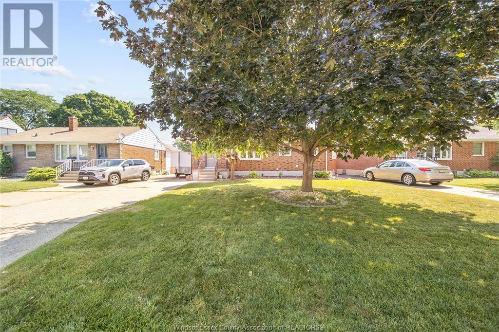 Property at 882 LAPORTE AVENUE image 4