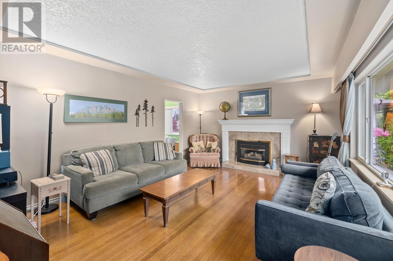 7031 Burford Street, Burnaby, British Columbia  V5E 1S3 - Photo 3 - R3023545