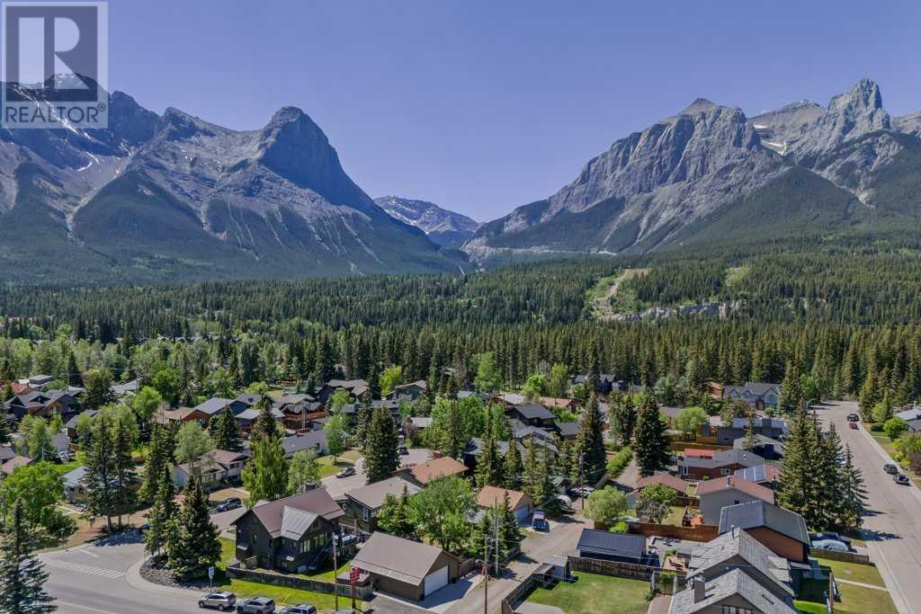 4 Mount Rundle Place, Canmore, Alberta  T1W 1Z1 - Photo 6 - A2229973